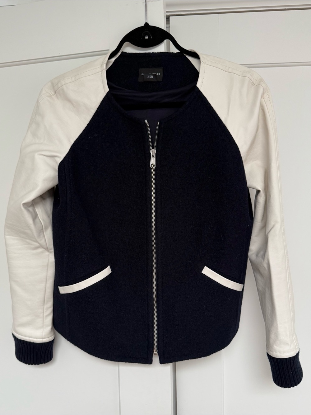 Medium - Club Monaco  Navy blue wool white leather bomber jacket